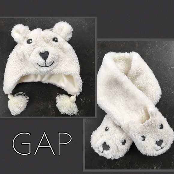 GAP Accessories Gap Toddler Polar Bear Hat And Matching Scarf